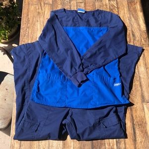 Blue ButterSoft scrub SET. Size small